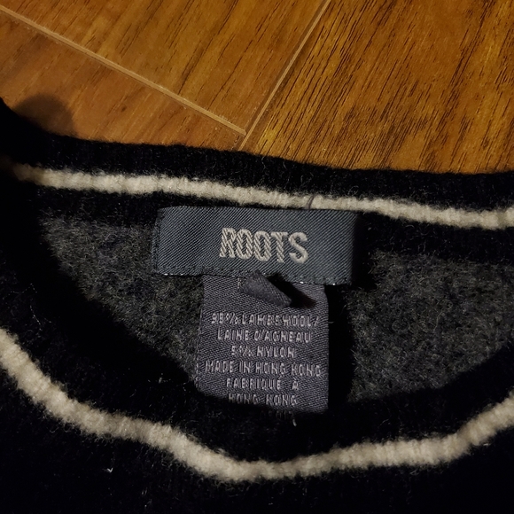 Vintage 90s Lambswool Roots Sweater - Picture 4 of 4